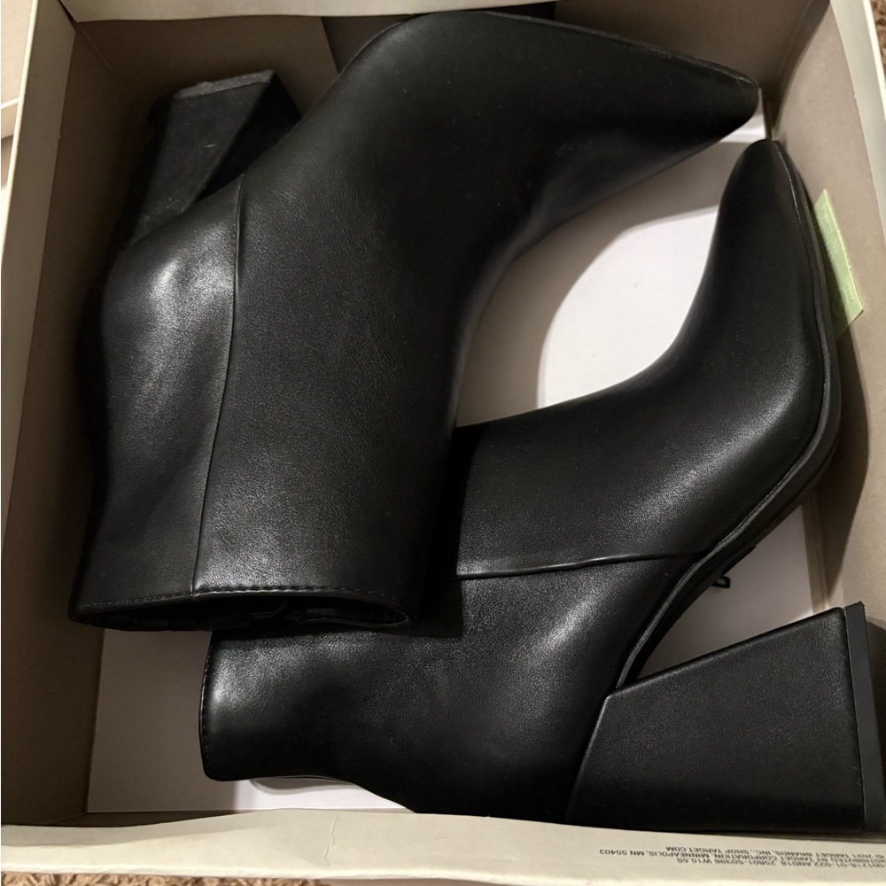 Elegant Black Women's Shoes